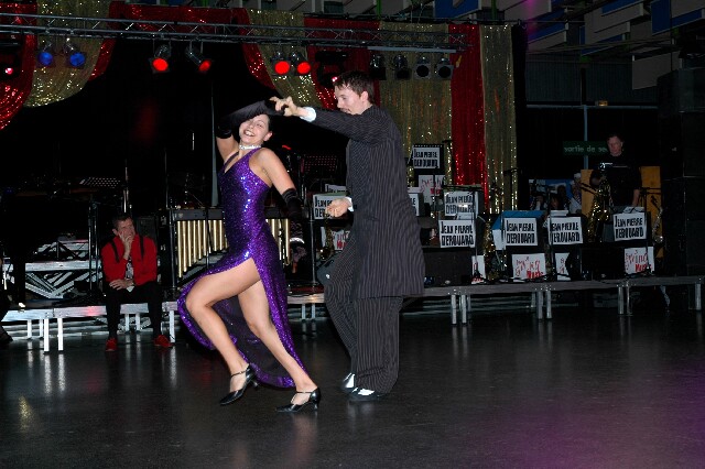 min 2005 11 12 fous swing 074